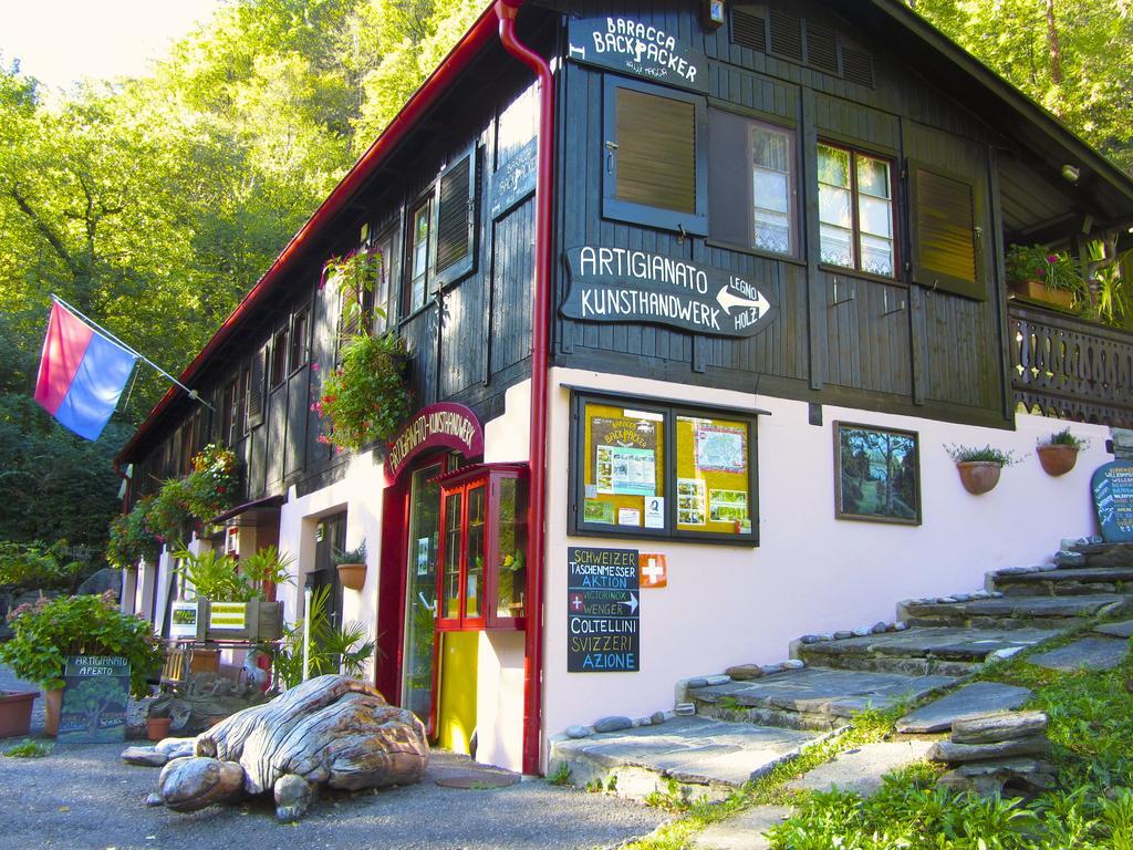 Baracca Backpacker Hostel Aurigeno ภายนอก รูปภาพ